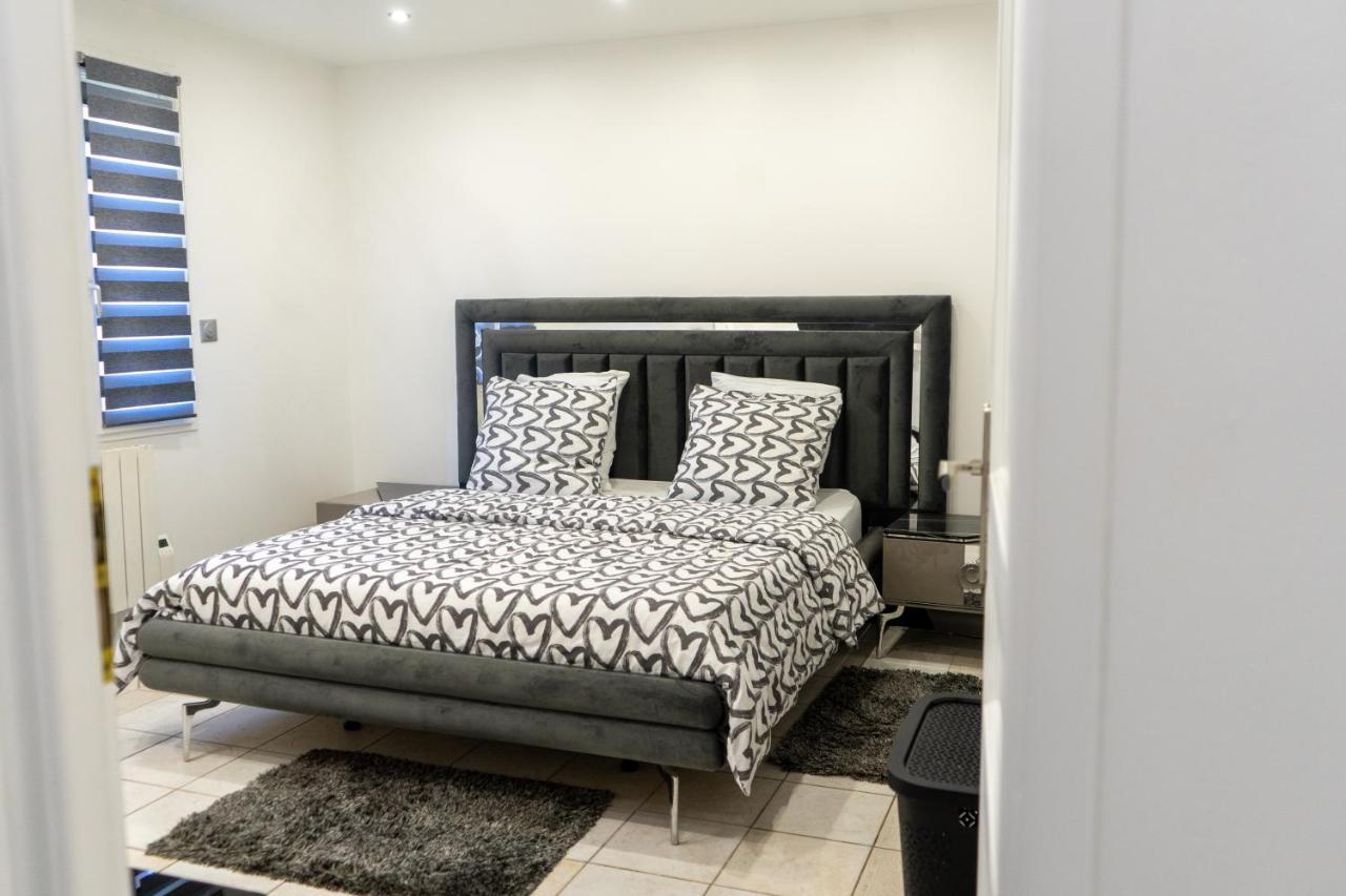 Kimia House Apartman Osny Kültér fotó